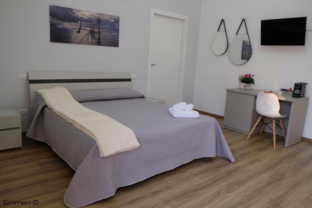 Madonna Delle Grazie Hotel Laterza Eksteriør billede